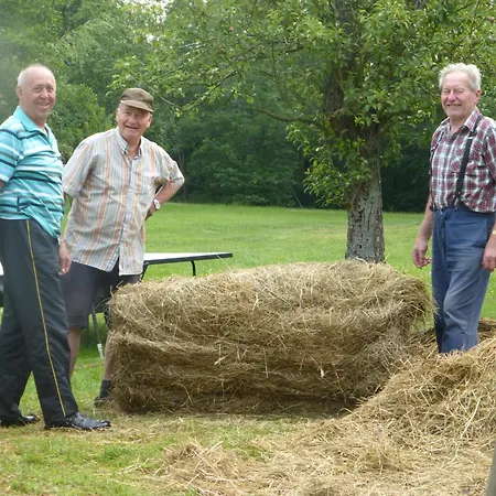 Zum Heuschober * Burg